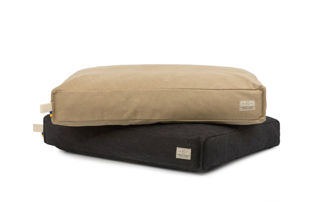 Лежанки - Harley and Cho Memory Foam Canvas Graphite Подушка для собак